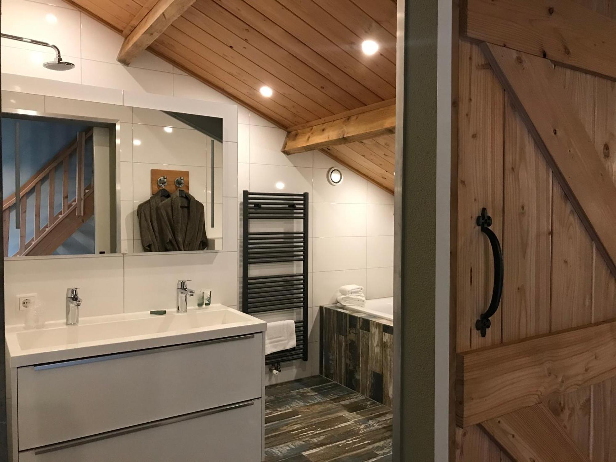 Bed and Breakfast In De Hei Mariahout Экстерьер фото